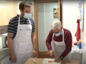 Leganés enseña a cocinar a hombres mayores de 65 años que se han quedado solos