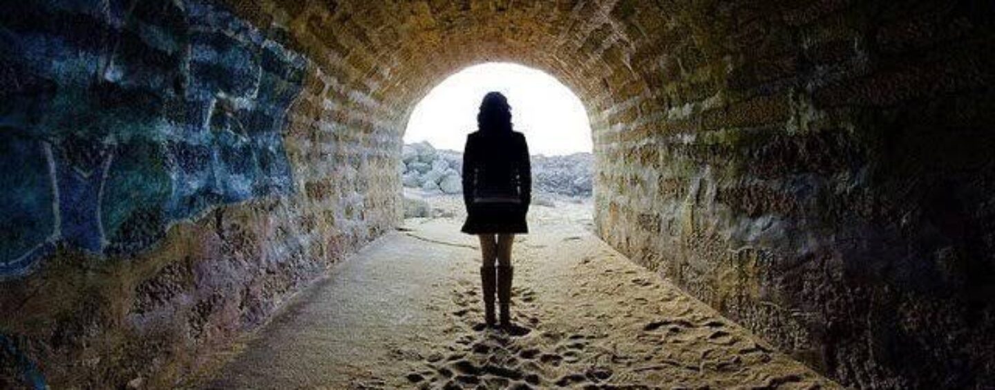 Las cinco fases del duelo por la muerte de la civilización – DEPRESIÓN 2ª parte – Luz al final de túnel