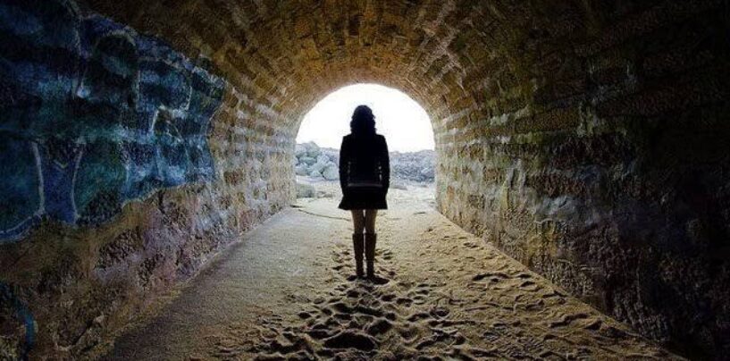 Las cinco fases del duelo por la muerte de la civilización – DEPRESIÓN 2ª parte – Luz al final de túnel